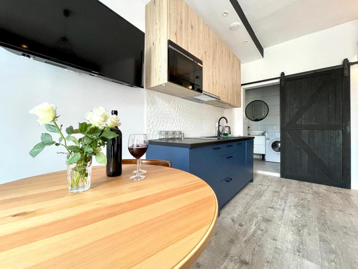 Copernicus Street Apartment - Broken Flowers And Twin Peaks Torun Ngoại thất bức ảnh