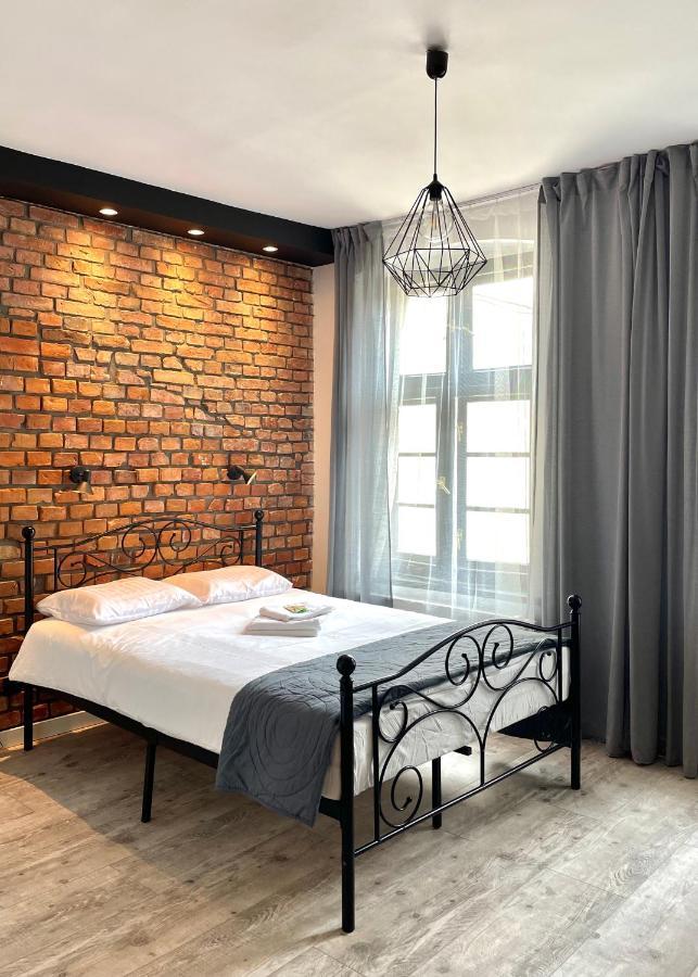 Copernicus Street Apartment - Broken Flowers And Twin Peaks Torun Ngoại thất bức ảnh