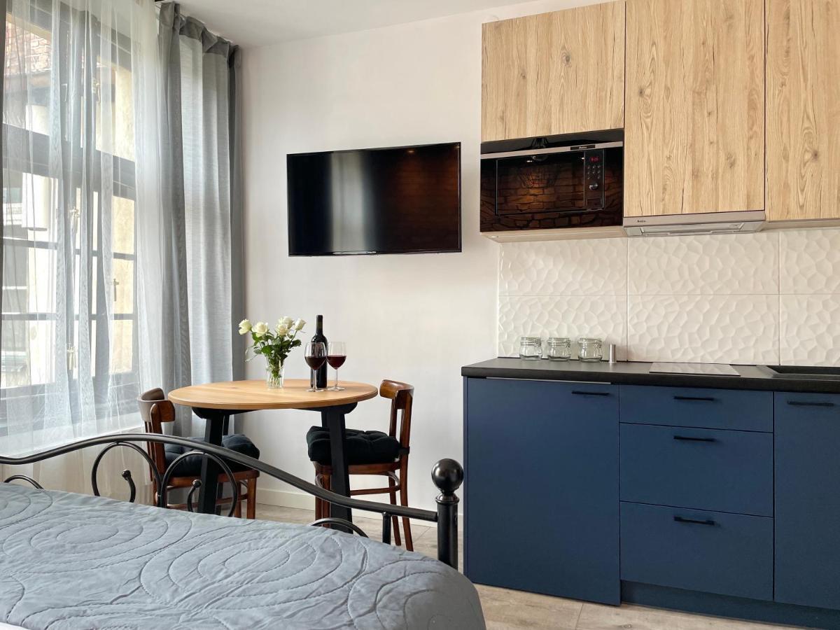 Copernicus Street Apartment - Broken Flowers And Twin Peaks Torun Ngoại thất bức ảnh