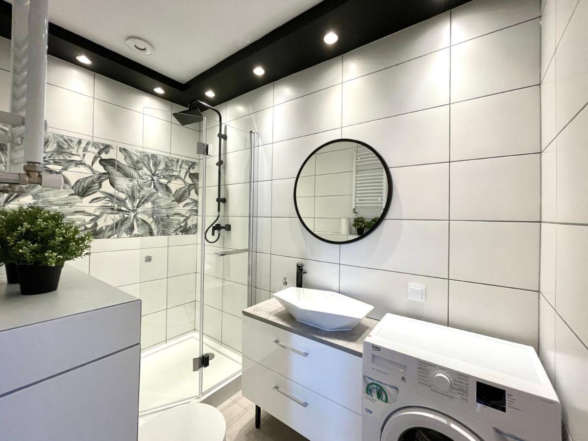 Copernicus Street Apartment - Broken Flowers And Twin Peaks Torun Ngoại thất bức ảnh