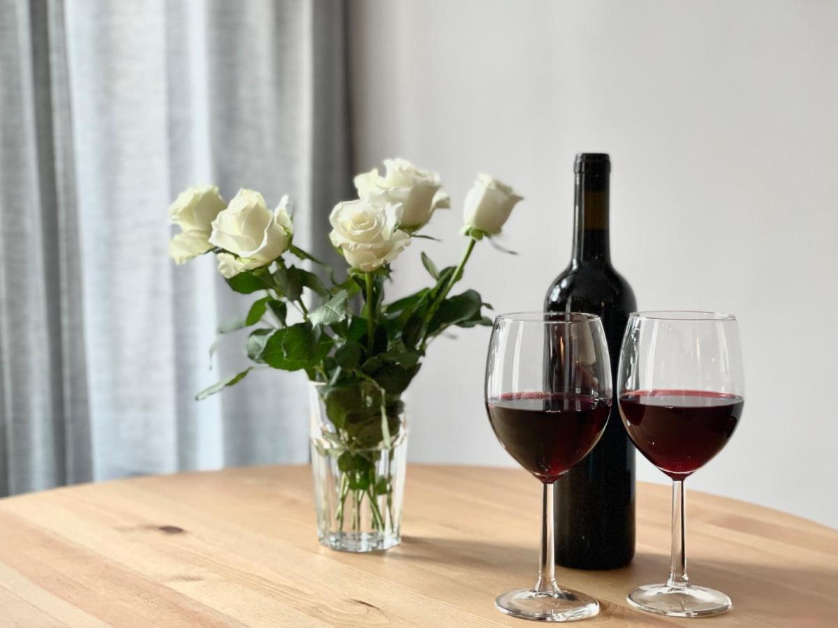Copernicus Street Apartment - Broken Flowers And Twin Peaks Torun Ngoại thất bức ảnh