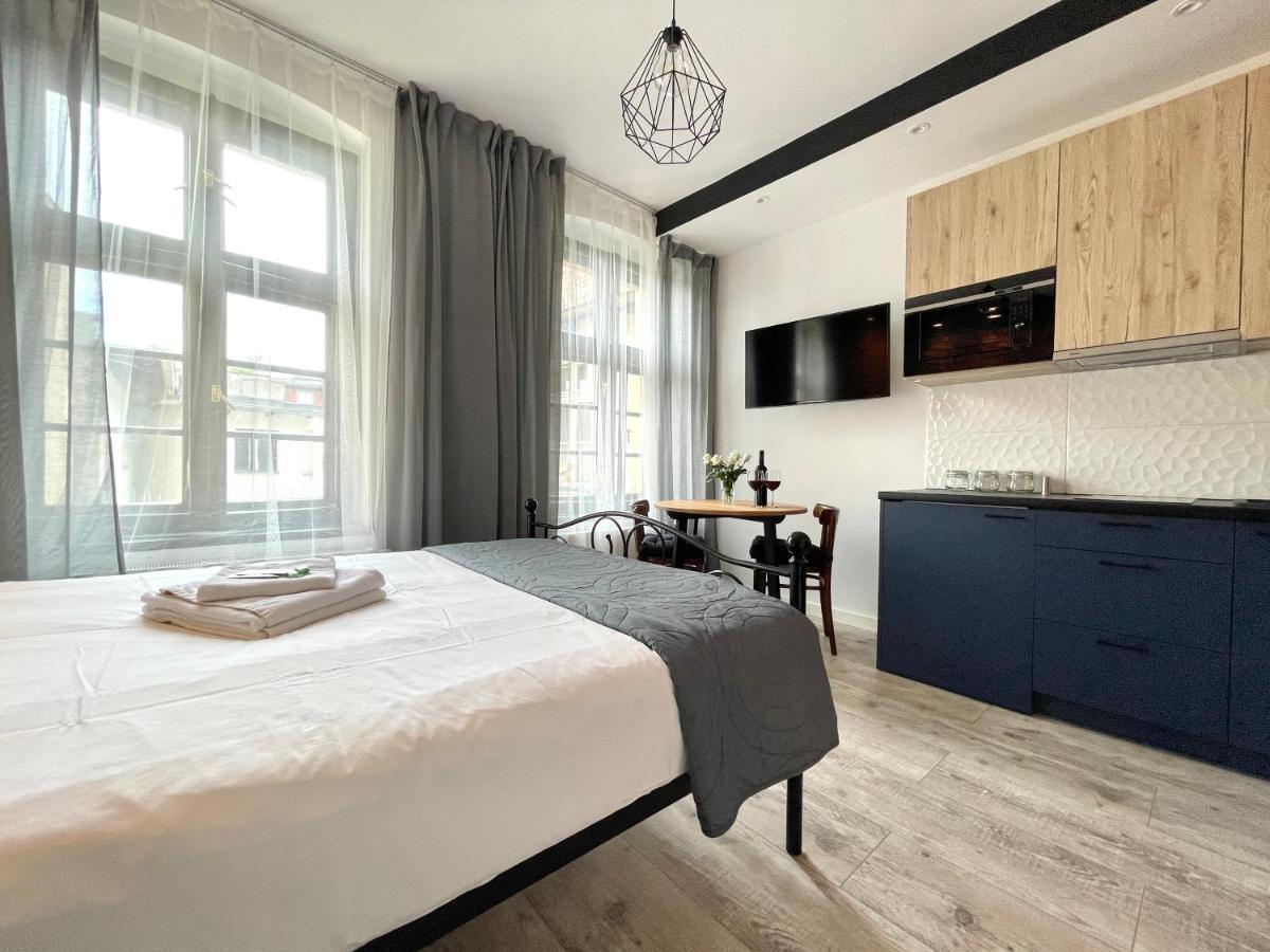 Copernicus Street Apartment - Broken Flowers And Twin Peaks Torun Ngoại thất bức ảnh