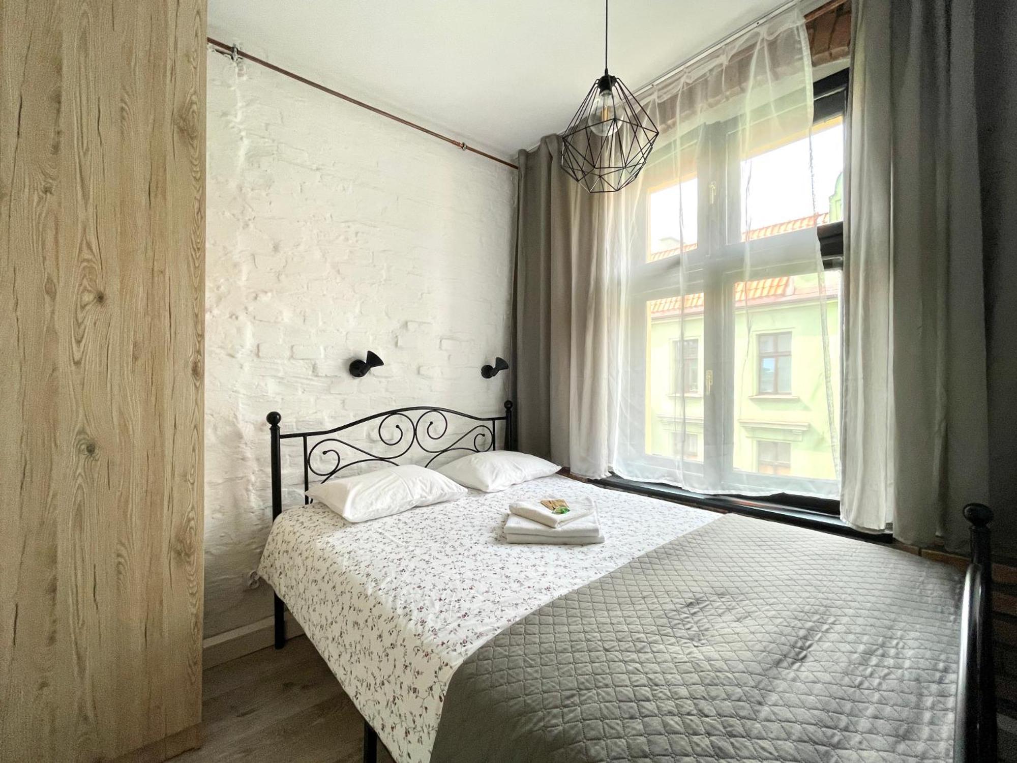 Copernicus Street Apartment - Broken Flowers And Twin Peaks Torun Ngoại thất bức ảnh