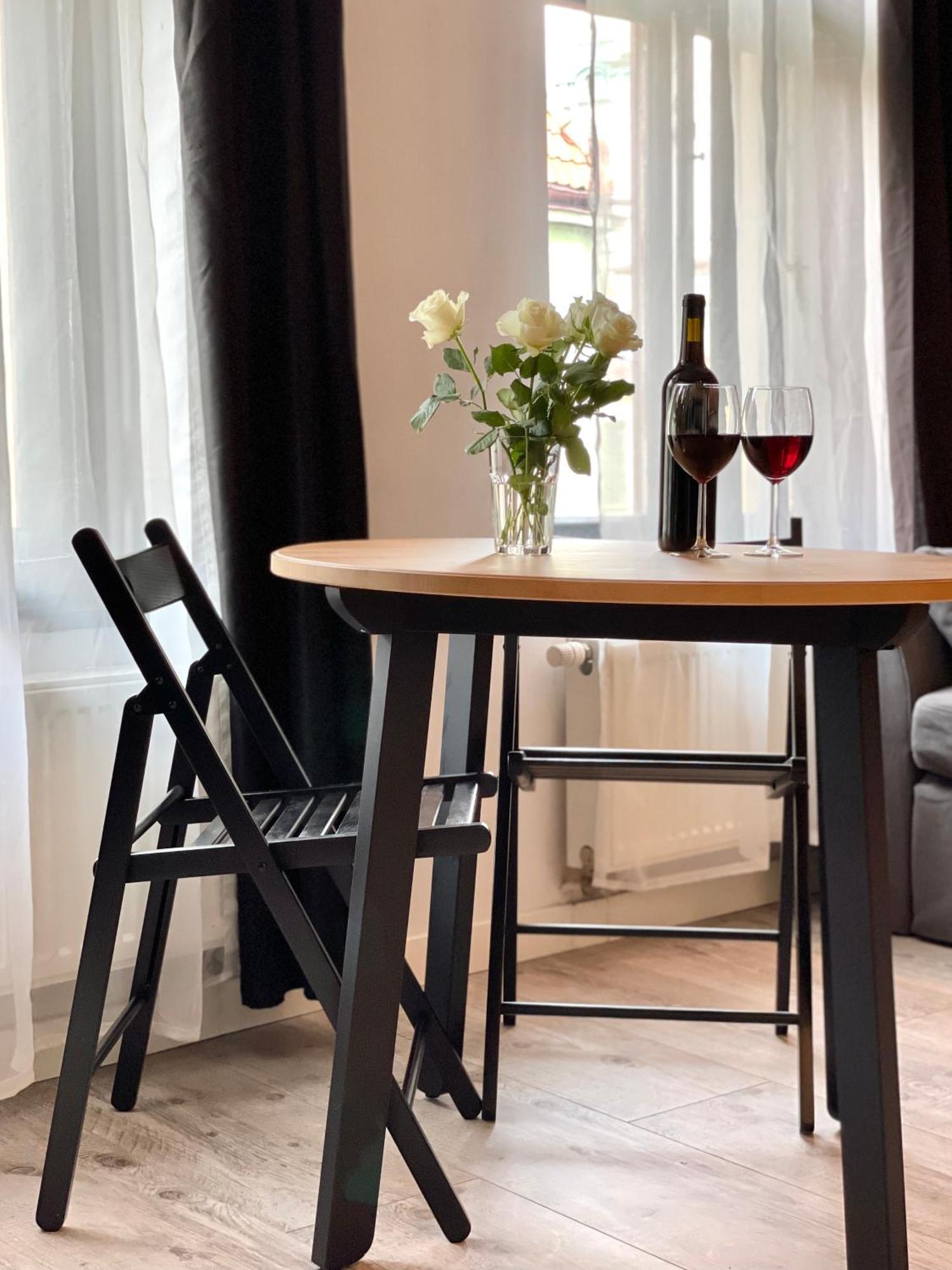 Copernicus Street Apartment - Broken Flowers And Twin Peaks Torun Ngoại thất bức ảnh