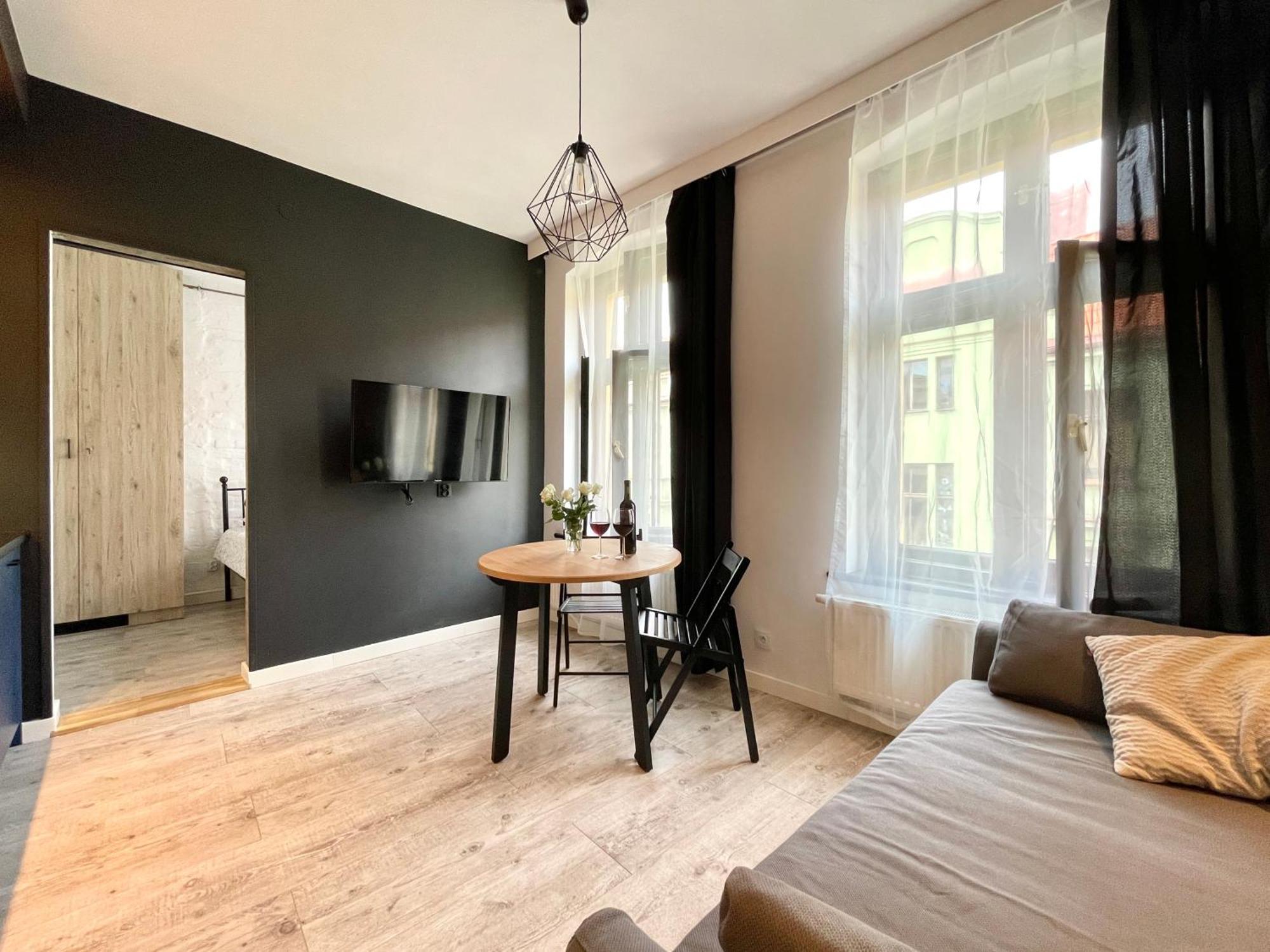Copernicus Street Apartment - Broken Flowers And Twin Peaks Torun Ngoại thất bức ảnh