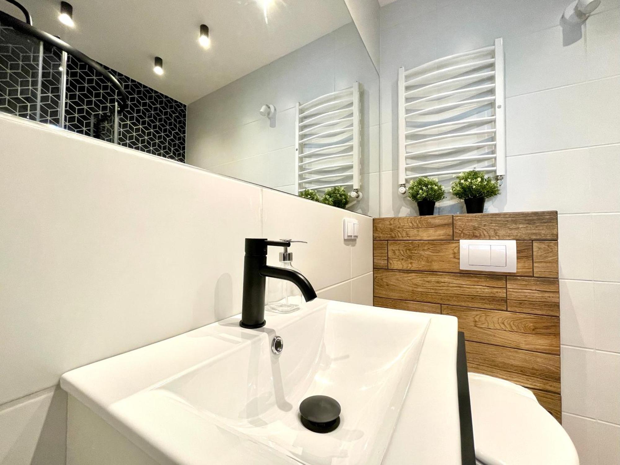 Copernicus Street Apartment - Broken Flowers And Twin Peaks Torun Ngoại thất bức ảnh